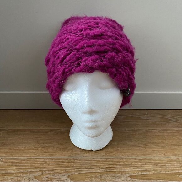 Kaki (Sweden) Chunky Knit Wool Beanie - Picture 2 of 6